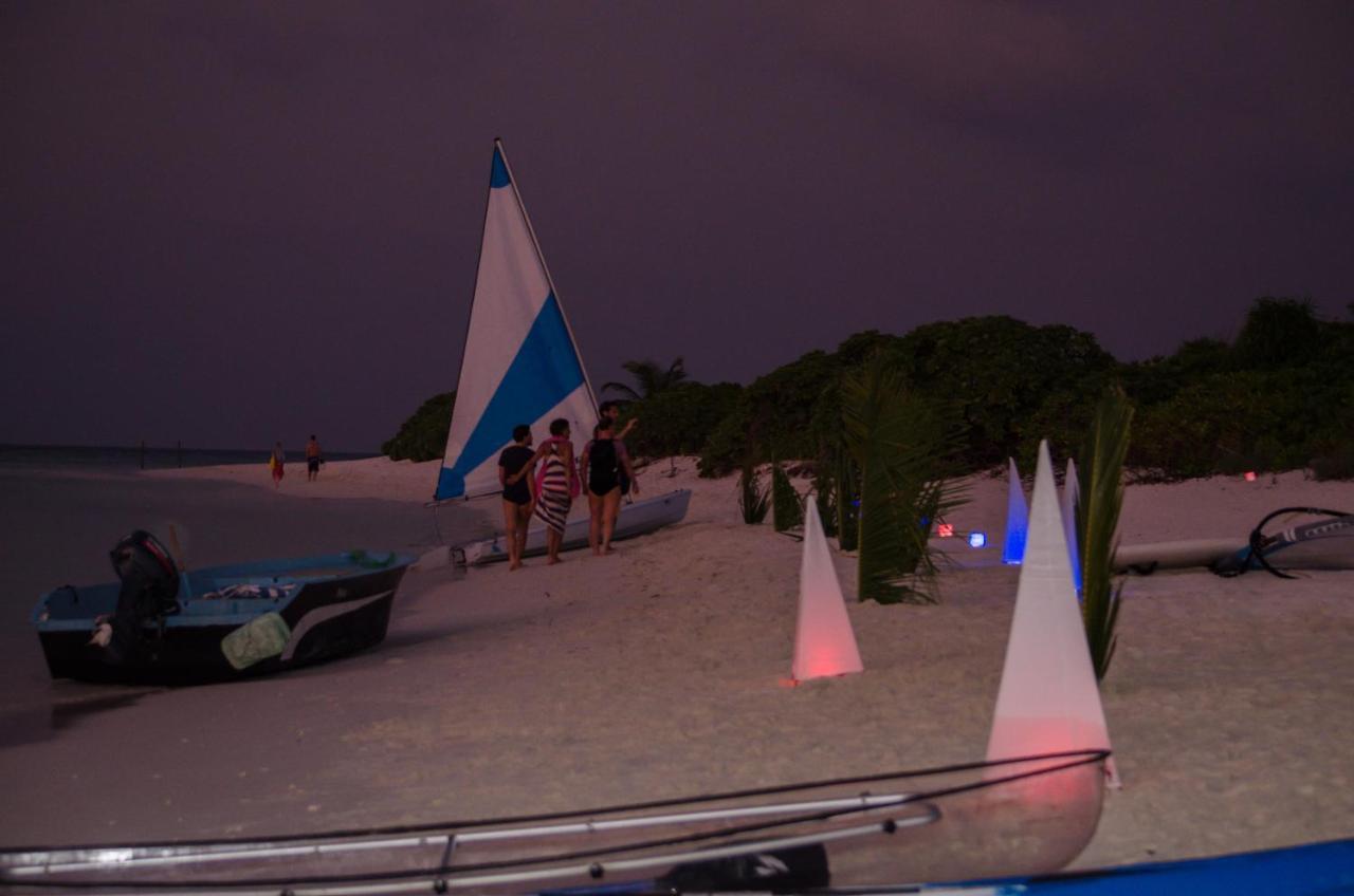 Escapism Maldives Hotel Feridhoo Exterior photo