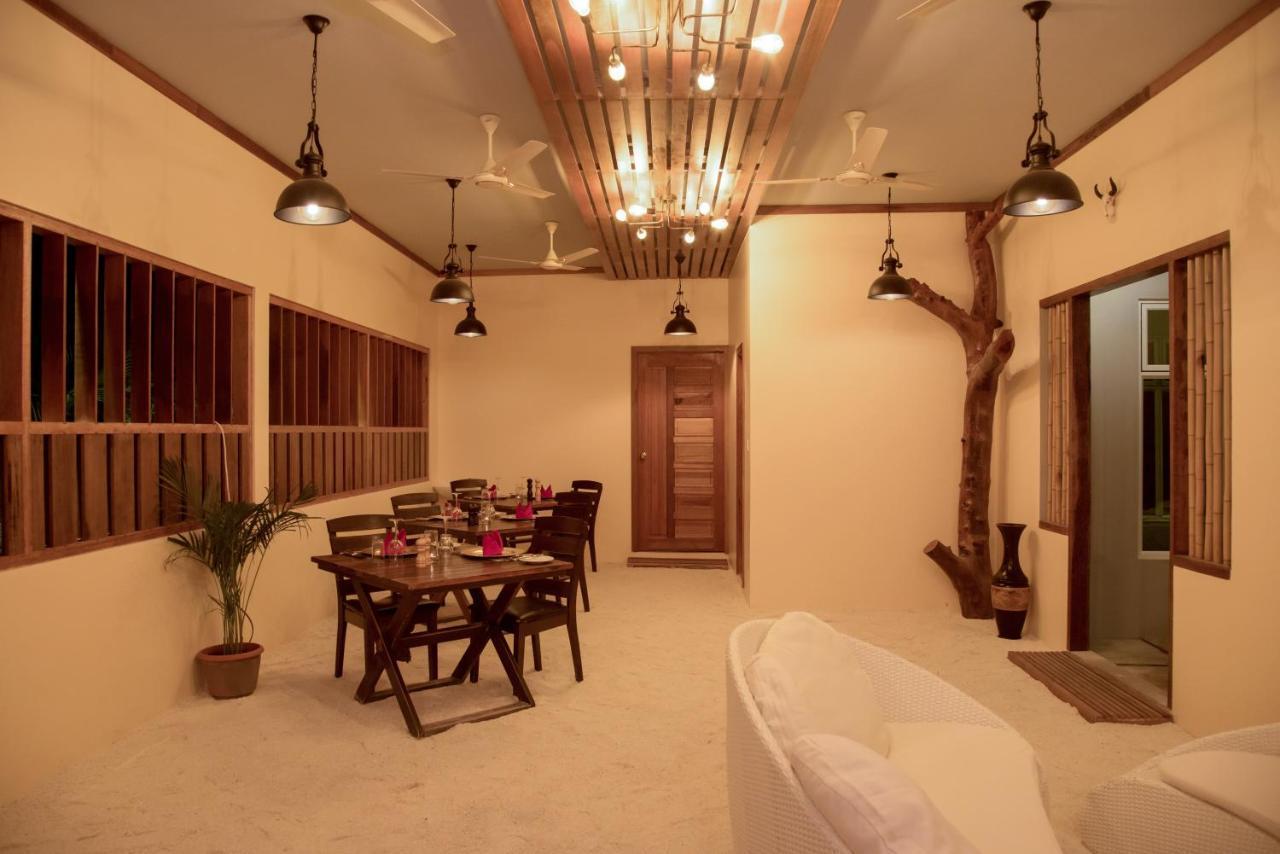 Escapism Maldives Hotel Feridhoo Exterior photo